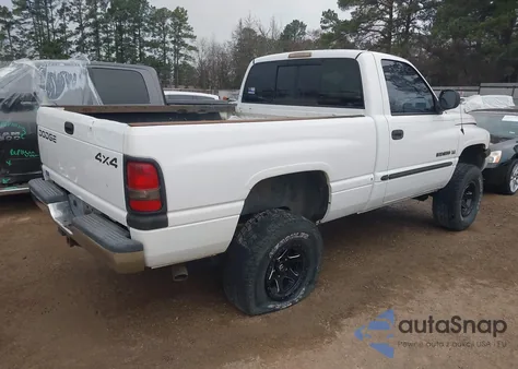 2000 Dodge Ram 1500 St from USA, damaged, VIN 1B7HF16Y4YS565002